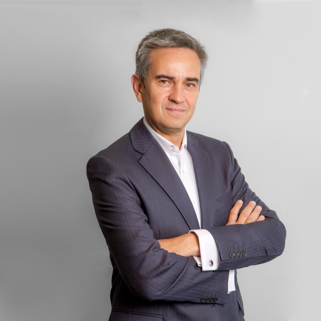 Eliecer Pérez Simón, Secretario del Patronato, Licenciado en Derecho